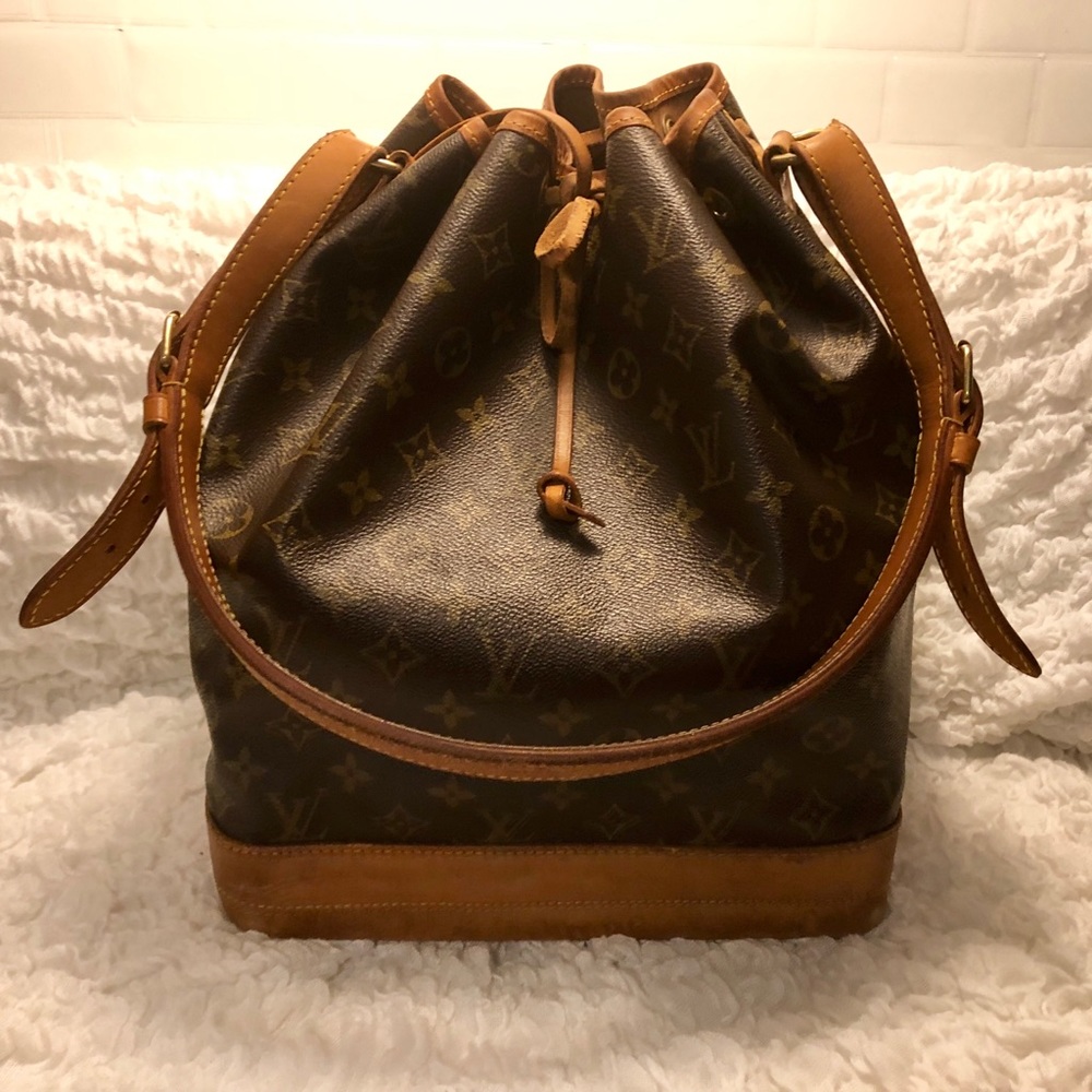 Pre-Adored Louis Vuitton Monogram Noe